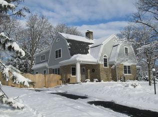 138 S Rolling Rd, Springfield, PA 19064