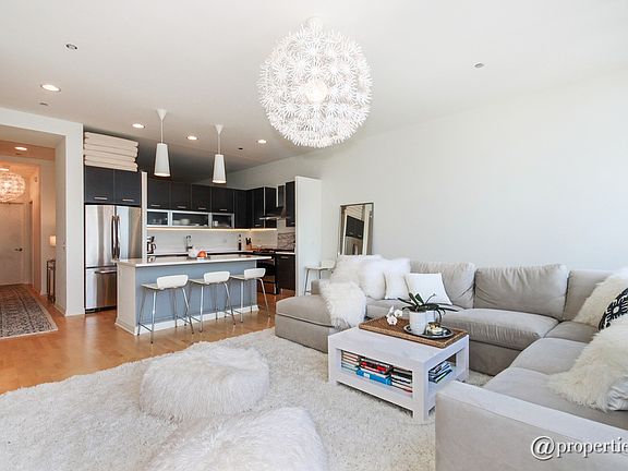 Kitchen/Living Room