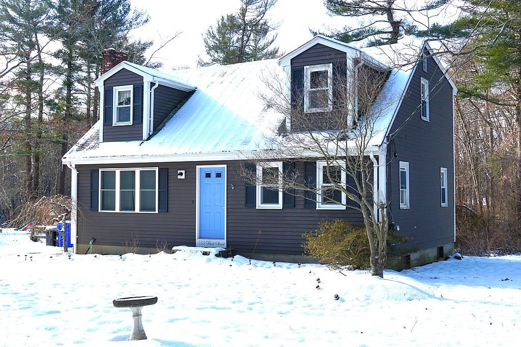 555 Burt St, Taunton, MA 02780 Zillow
