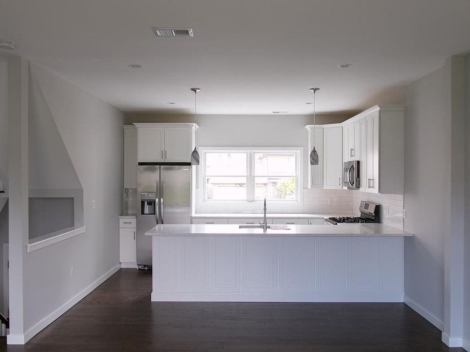 Townhouse 137 Kitchen