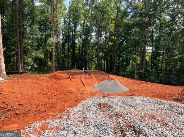 296 Stonington Dr, Mount Airy, GA 30563