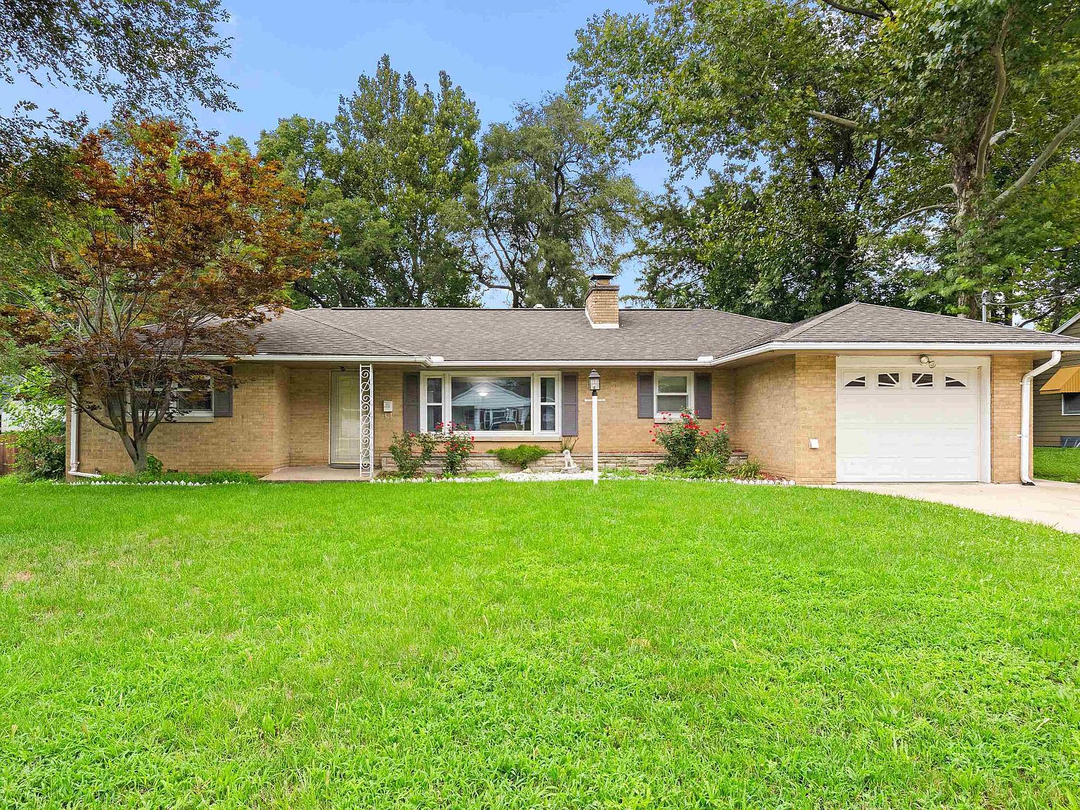2223 Glendale Ave, Pekin, IL 61554 Zillow