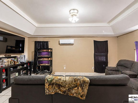 4th image of 21556 Espinosa Rd