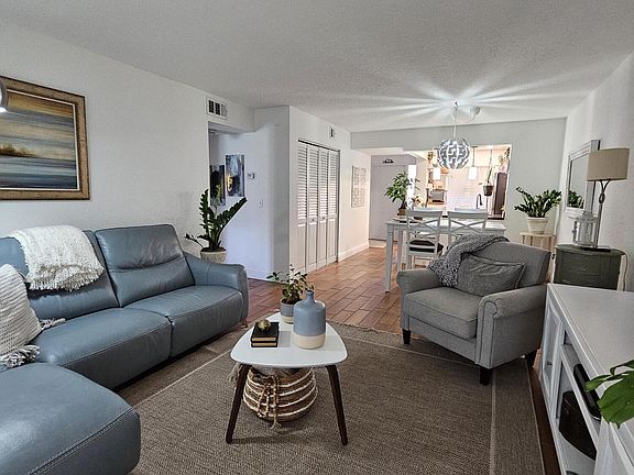 4th image of 2233 SW 15th Street #215
