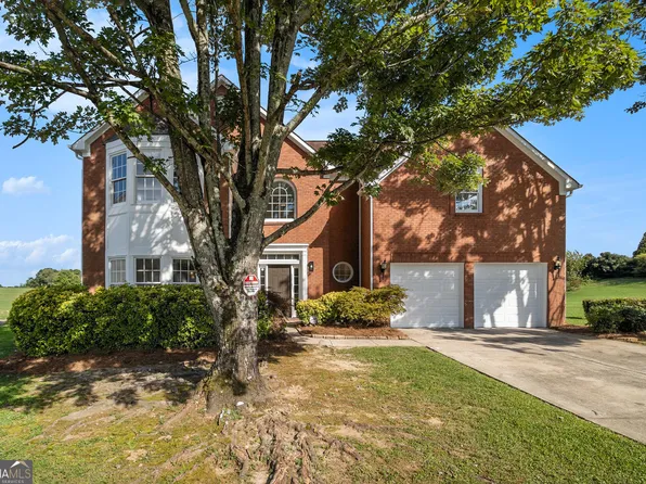 690 Gateway Ct, Stone Mountain, GA 30087