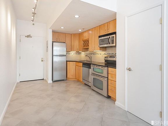 3rd image of 201 Harrison St APT 425