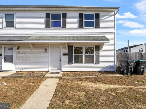 14 Lerner Ct, Sicklerville, NJ 08081