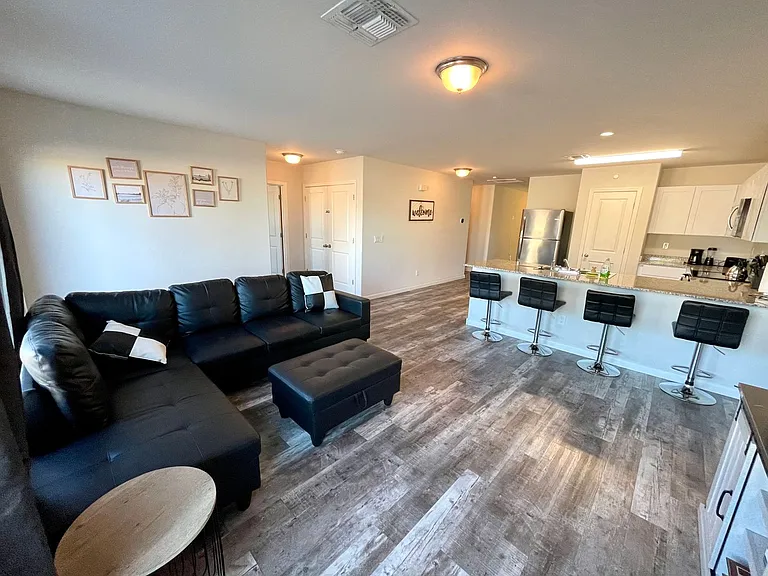 564 Holly St — Photo 7