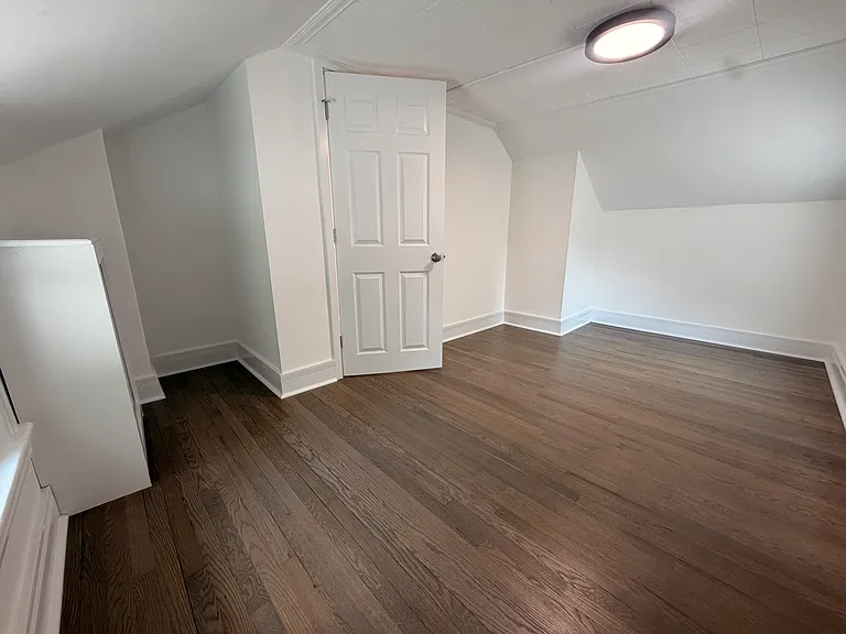 94 Center St — Photo 17