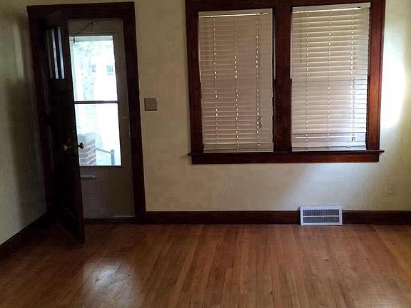 3rd image of 1466 Marion Ave