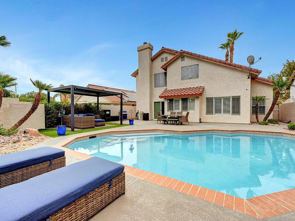 1st image of 91 Fantasia Ln