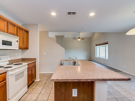 3rd image of 13734 W Marissa Dr