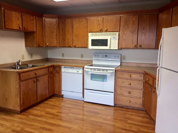 435 S Main Ave, Dickinson, ND 58601