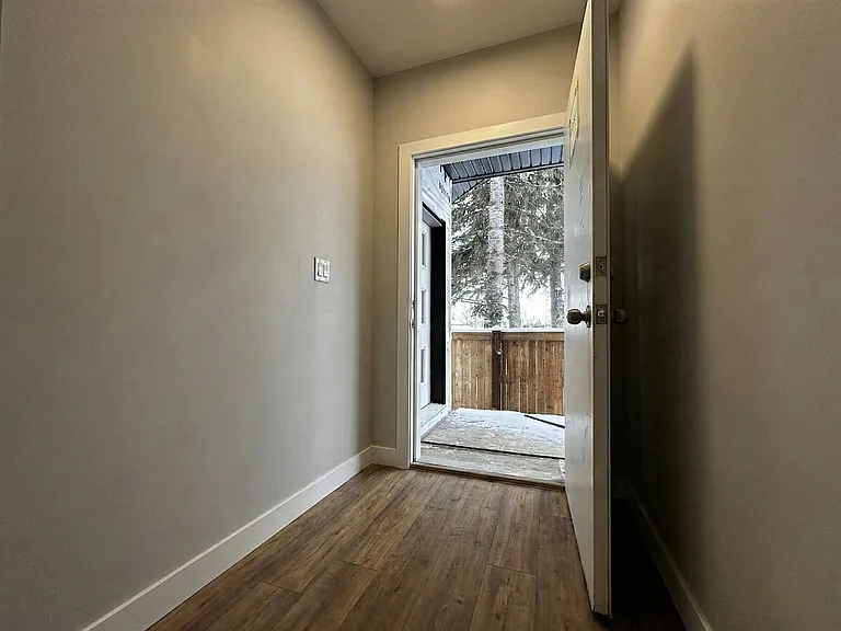 9416 156th St NW #B1 — Photo 3