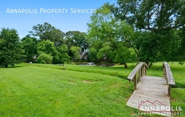 449 Alfreton Ct — Photo 33