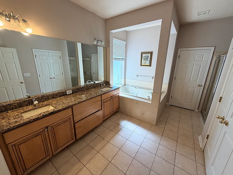 6608 Newport Palms Ct — Photo 10