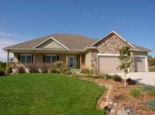 11202 Circle Lake Ln, Faribault, MN 55021