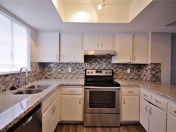3rd image of 1414 N Jones Blvd