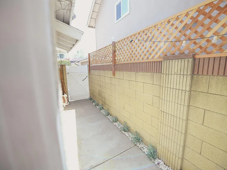 5534 Alcove Ave — Photo 17
