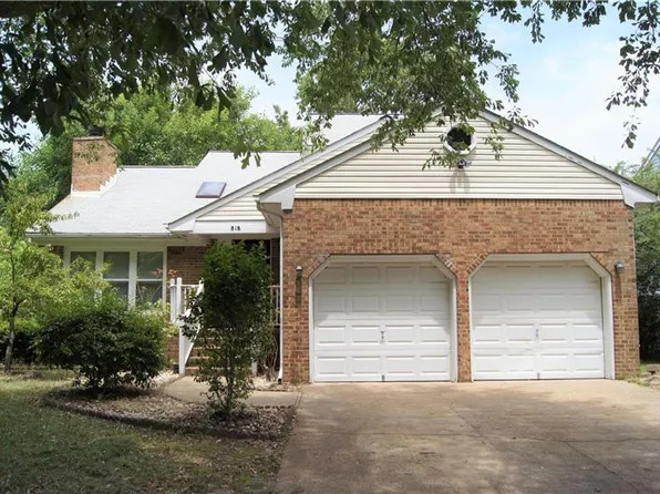 818 Meads Rd, Norfolk, VA 23505