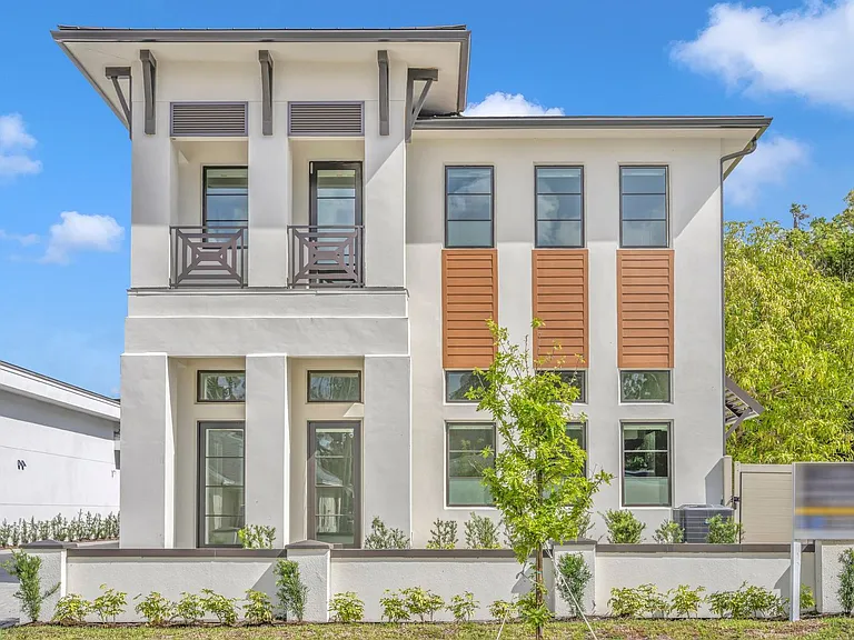 501 W Canton Ave — Photo 3