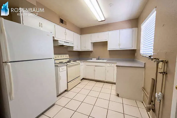 2 bed, 1.0 bath, 650 sqft, $1,195 — Photo 4