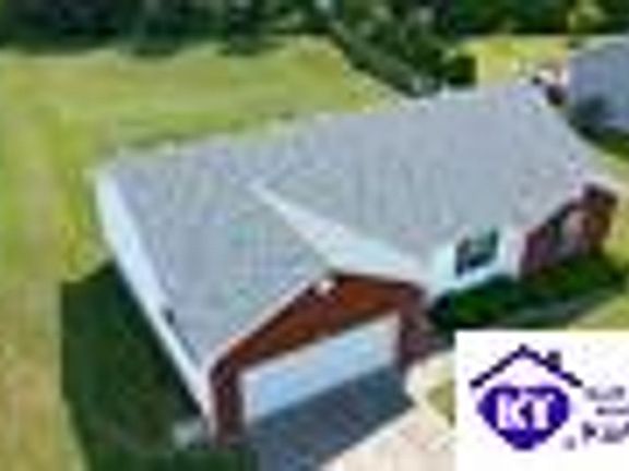 4th image of 520 University Dr