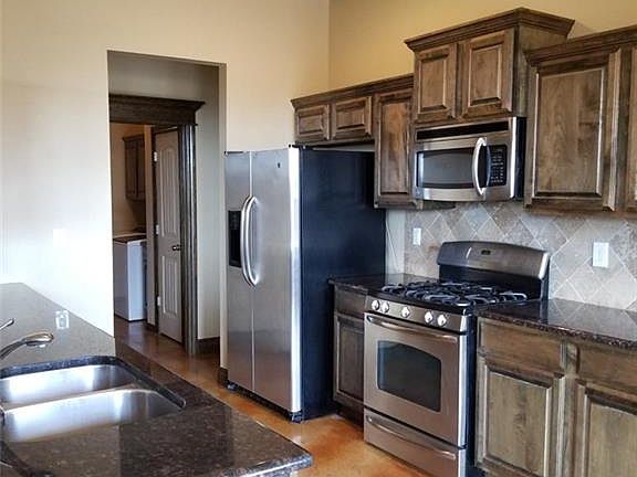 5th image of 7021 NW 131st Ter