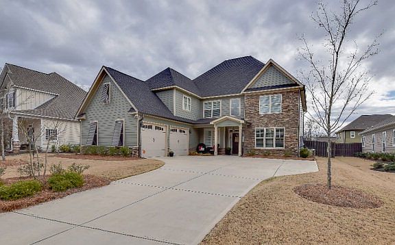 2nd image of 4215 Churchill Ln