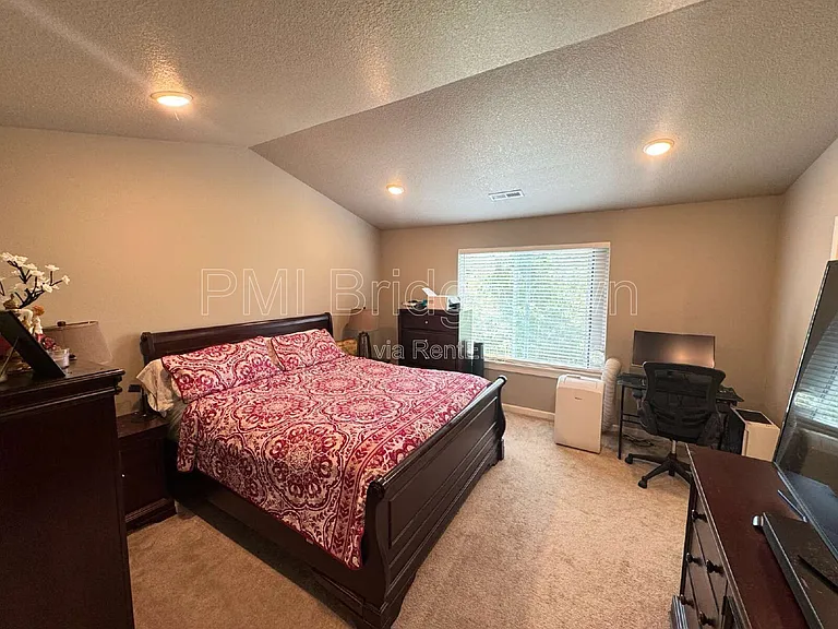 3715 SW 190th Ter — Photo 7