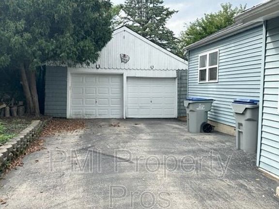5th image of 8573 N Granville Rd