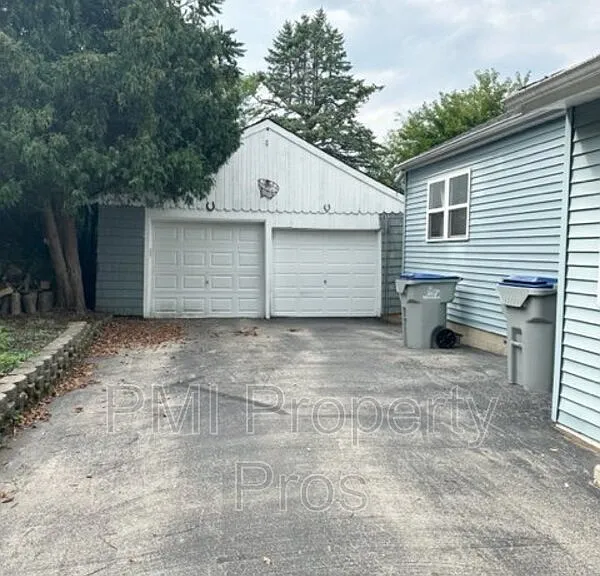 8573 N Granville Rd — Photo 5