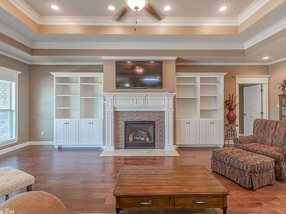 3rd image of 6053 Castle Rock Dr