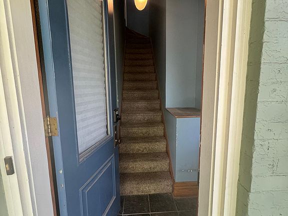 2nd image of 1437 N High St #2