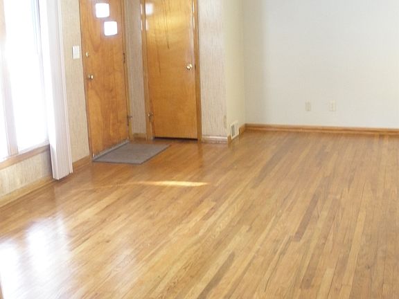 5th image of 2168 Julia Ave