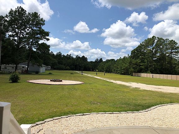 Looking back to entrance 