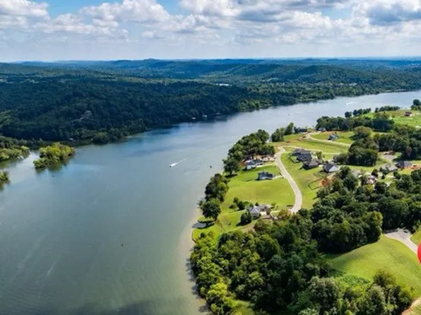 859 Sedge Ln, Loudon, TN 37774