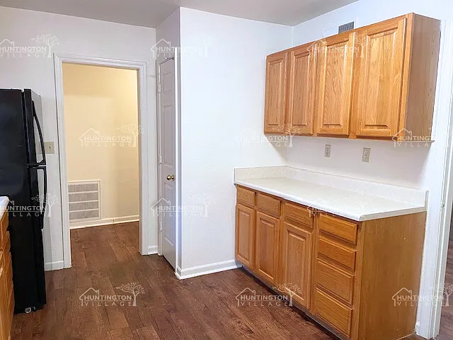609 Griffiss St — Photo 6