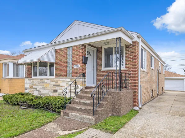 12821 S Racine Ave, Calumet Park, IL 60827