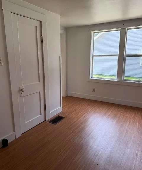 222 N Ross St — Photo 7