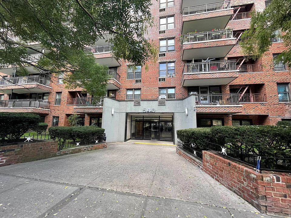 1st image of 540 Ocean Pkwy APT 4L