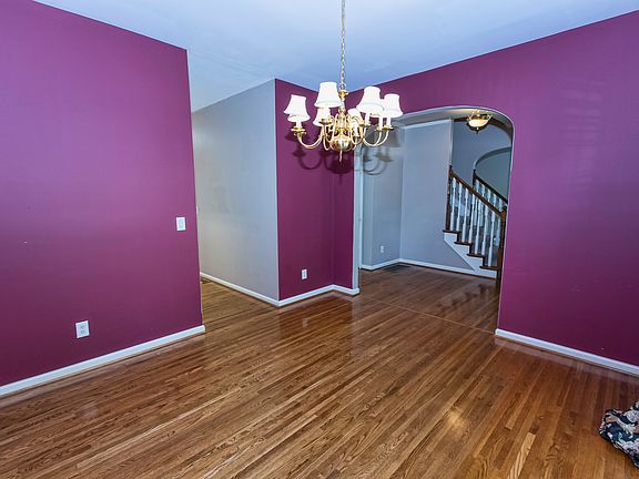 5th image of 1616 Oak Park Ln