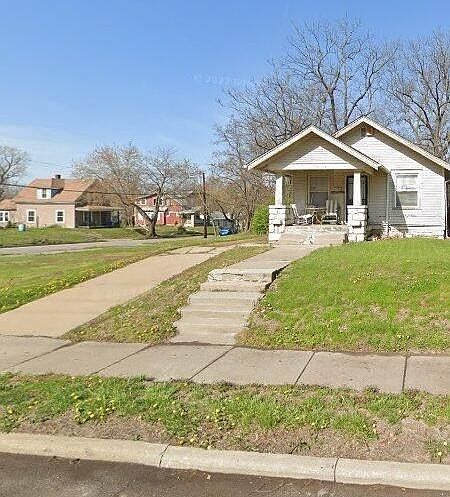 1st image of 2542 Jackson Ave