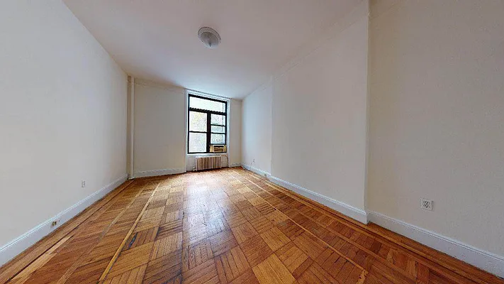 Rented by Bond New York | media 1