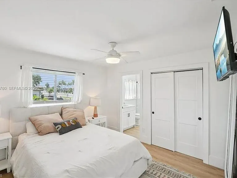 444 N Barfield Dr — Photo 19