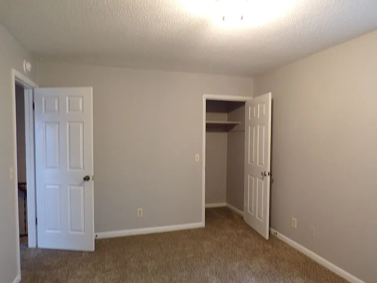 2 Anthony Cir — Photo 9