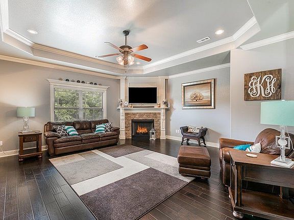 5th image of 4106 SW Deerfield Blvd