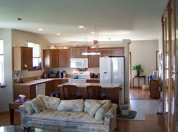 4th image of 8115 Hudson Dr