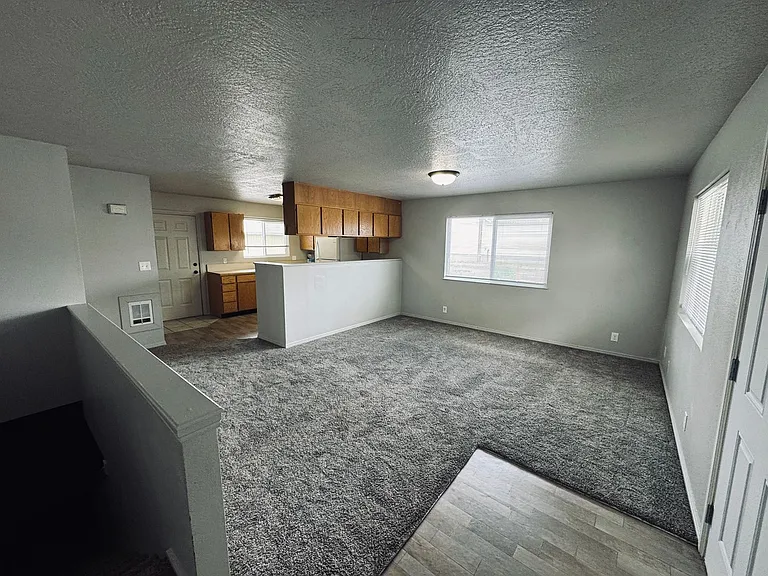 49 E Main St — Photo 3