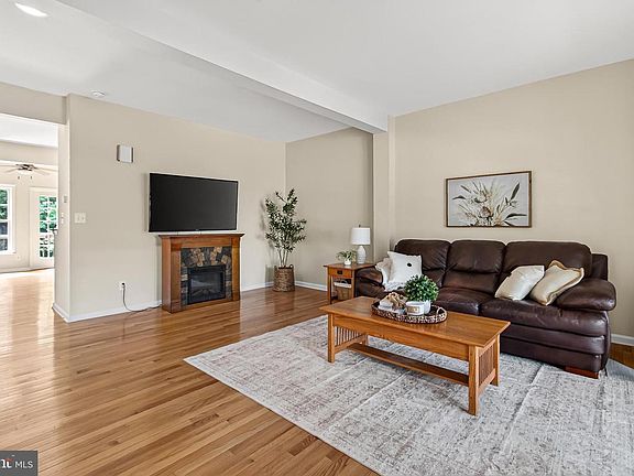 5th image of 12460 Hadrians Ct